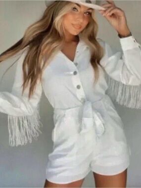 cloud ten, brand new romper size medium, pink color